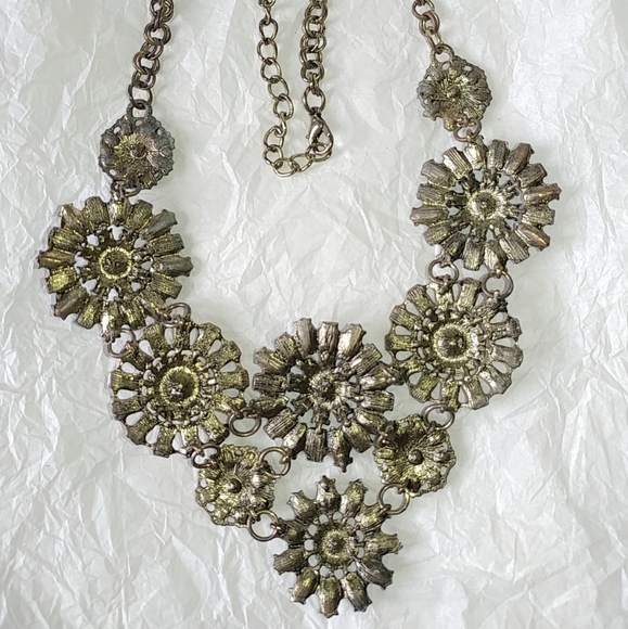 BLUE & CLEAR RHINESTONE STATEMENT BIB NECKLACE - Picture 3 of 9